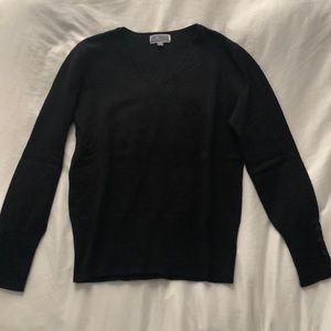 Black v neck sweater